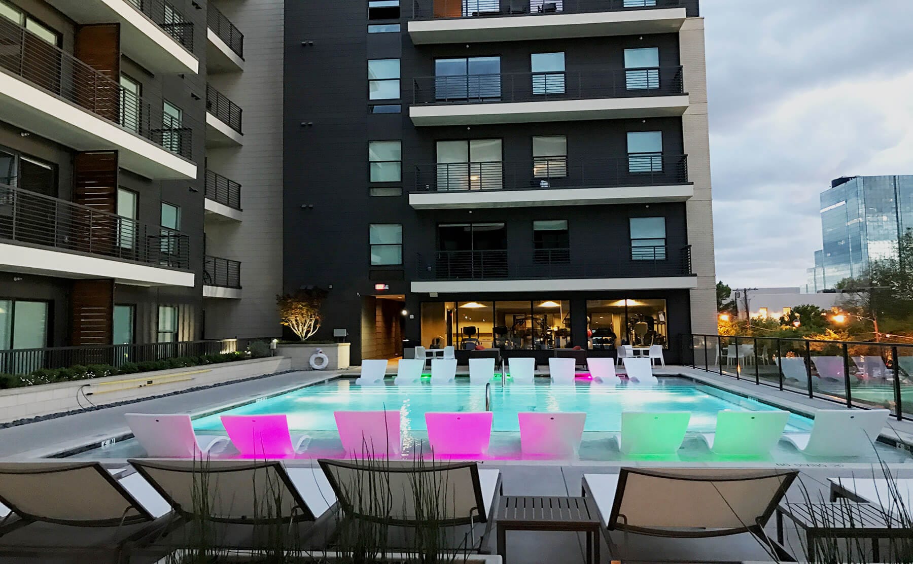 Knox-Henderson Apartment Living - Pool